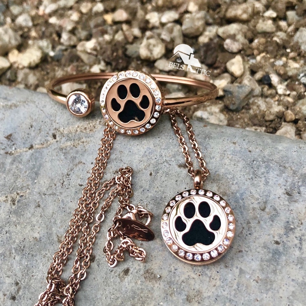 FINAL PRICE Dog Paw Necklace and Bracelet Set - Picture 4 of 7